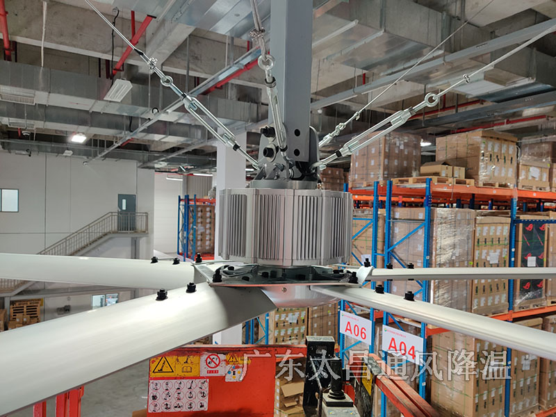倉庫使用大型工業吊扇可有效除濕防霉